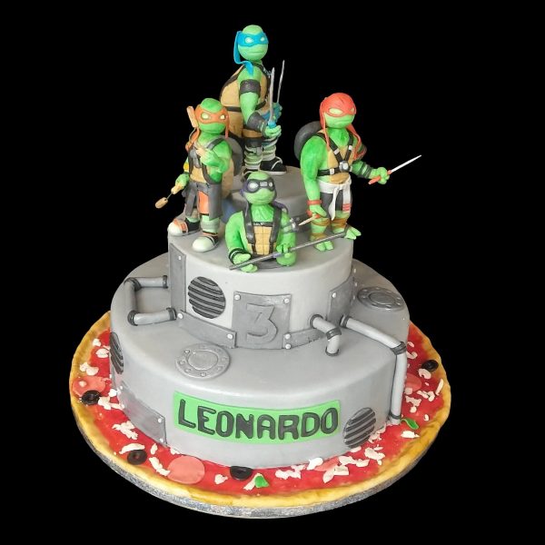 Torta decorata in pasta di zucchero per un compleanno a tema Tartarughe Ninja