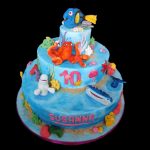 Torta decorata in pasta di zucchero per un compleanno a tema Alla ricerca di Dory